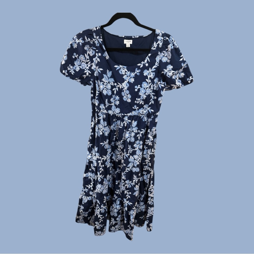 J. Crew flattering  Navy Blue Dress with pockets so cute!